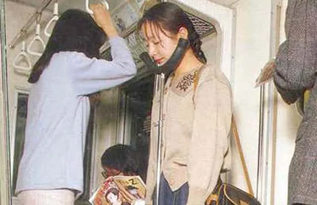 10 Benda Aneh Ini Hanya Ada di Jepang. Dari Bantal Kesepian Hingga Vending Machine Celana Dalam! 20