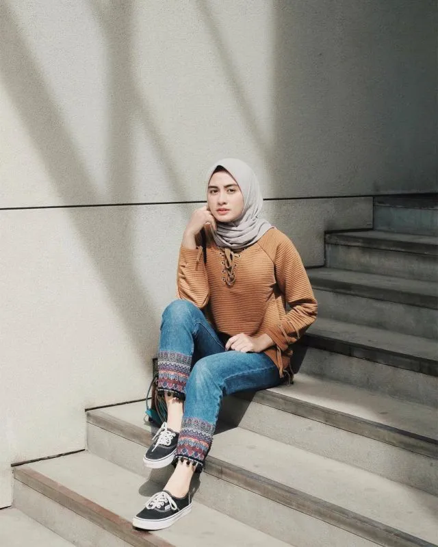 Ini Lho 9 Model Celana Jeans yang Tren di Tahun 2017, Rugi Kalau Tahunya Cuma Skinny Jeans Doang 18