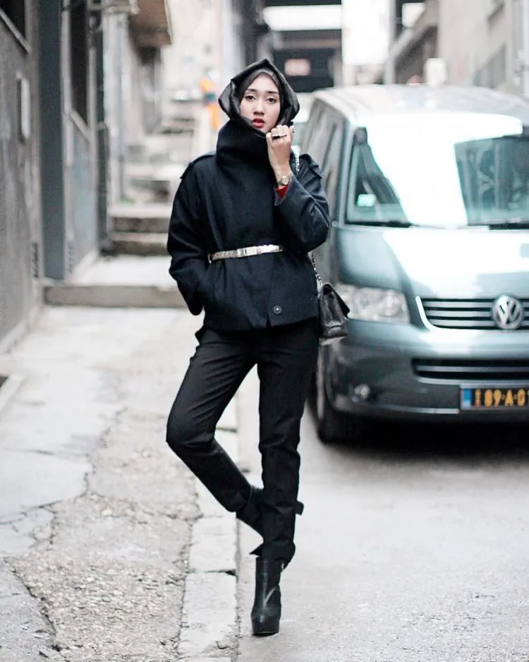 Dian Pelangi dan Barli Asmara Akan Tampilkan Koleksi di New York Fashion Week. Bangga Jadi Indonesia! 7