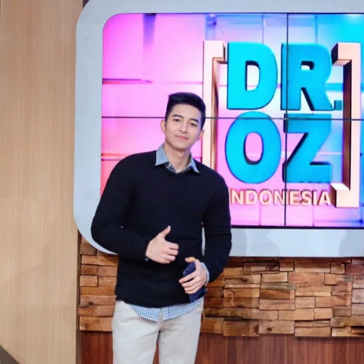 Dokter Aditya Surya Pratama, Host Baru Dr Oz Indonesia. Asli Bakal Bikin Semua Cewek Meleleh! 19