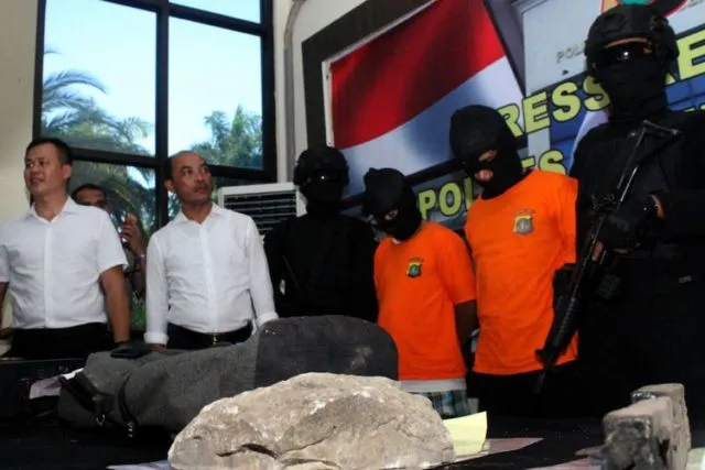 Dua Pelaku Pembakaran MA Sudah Ditangkap, Tapi Moral Bangsa Ini Selamanya Tercoreng Dengan Kekerasan 5