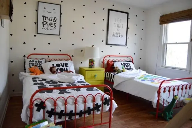 10 Inspirasi Penataan Kamar Kost Sekamar Berdua. Biar Lebih Rapi dan Tertata 15