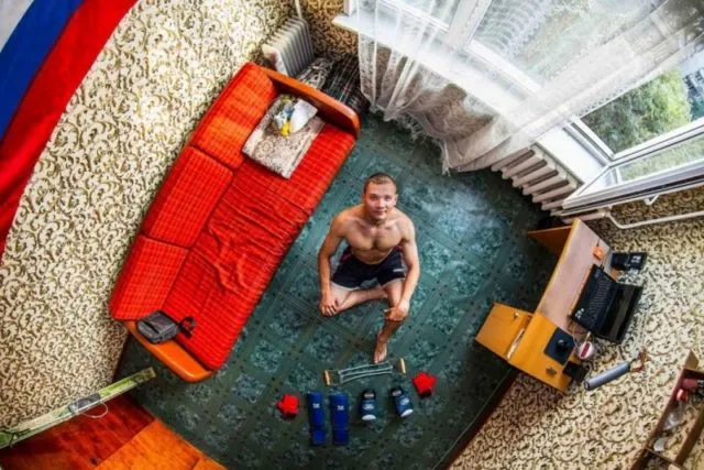 Fotografer Ini Memotret Kamar Tidur dari Berbagai Negara di Dunia. Bisa Banyak Belajar Budaya Lain! 30