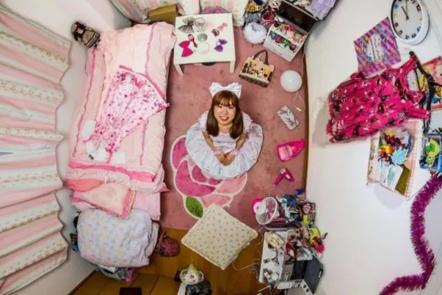 Fotografer Ini Memotret Kamar Tidur dari Berbagai Negara di Dunia. Bisa Banyak Belajar Budaya Lain! 33