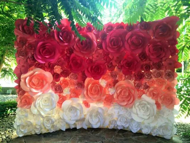 Tren Bunga Kertas untuk Backdrop Lamaran atau Pelaminan yang Manis Banget! Simak 15 Inspirasinya 18