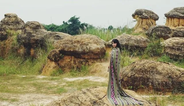 Bukit Jamur, Destinasi Hits di Gresik yang Bikin Kamu Serasa Berada di Negeri Dongeng! 5