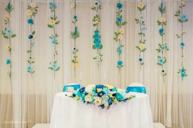 Tren Bunga Kertas untuk Backdrop Lamaran atau Pelaminan yang Manis Banget! Simak 15 Inspirasinya 22