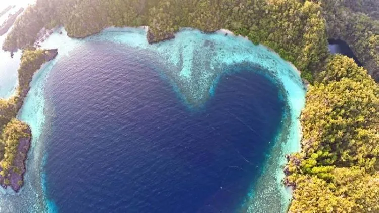 10 Destinasi Wisata Paling Romantis di Tahun 2019. Liburan Sama Pasangan Jadi Lebih Menyenangkan! 12