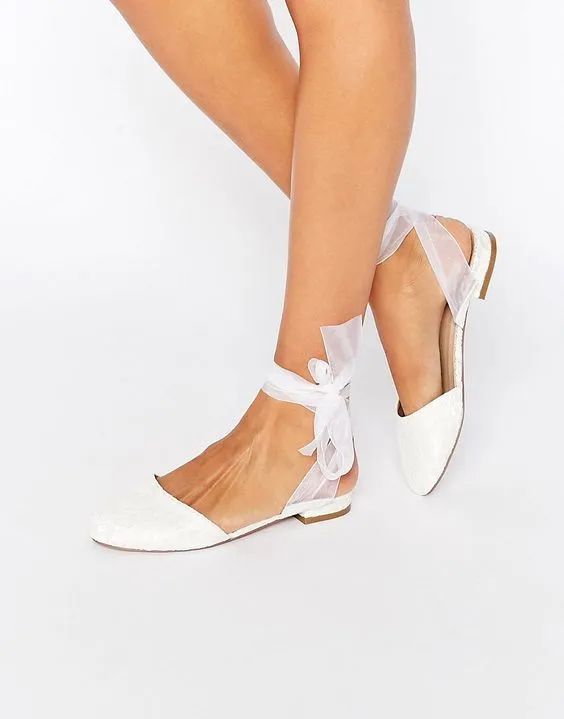 Beban Hidup Akibat High Heels Bisa Hilang dengan 12 Deretan Foto Sepatu Balerina yang Menawan Ini 20