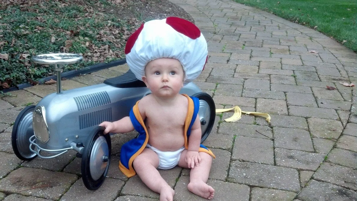 13 Parade Foto Bayi dengan Kostum yang Unik. Mulai 'Dilipat' dalam Sandwich Sampai Baju Monyet. Aih Lucu! 15