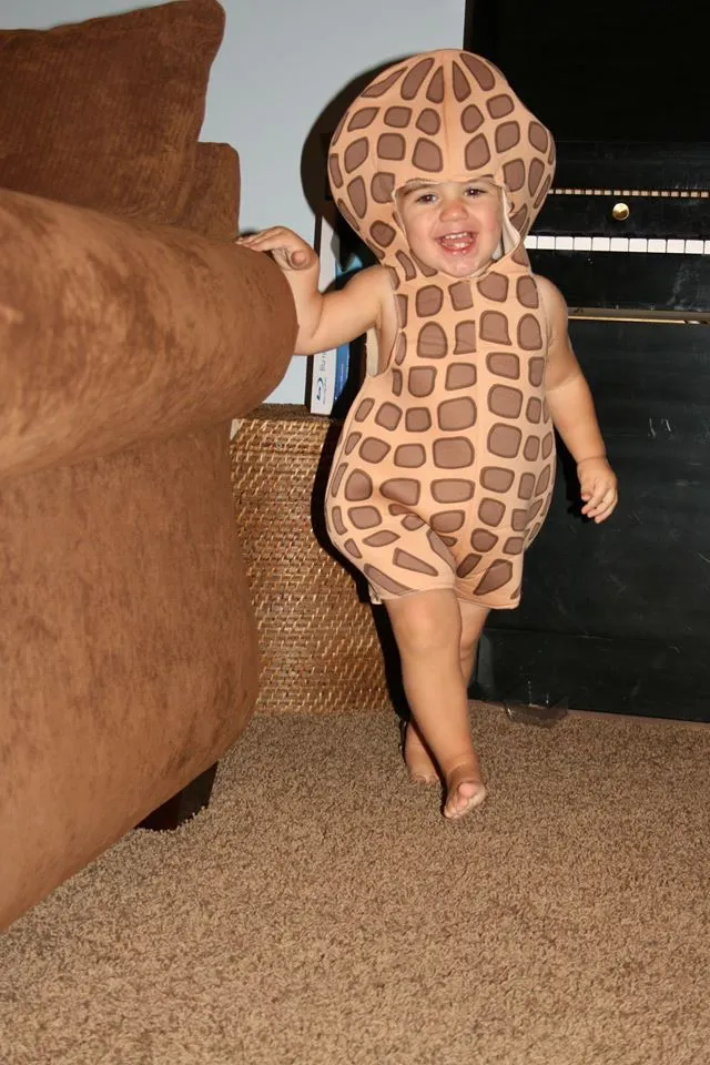 13 Parade Foto Bayi dengan Kostum yang Unik. Mulai 'Dilipat' dalam Sandwich Sampai Baju Monyet. Aih Lucu! 16