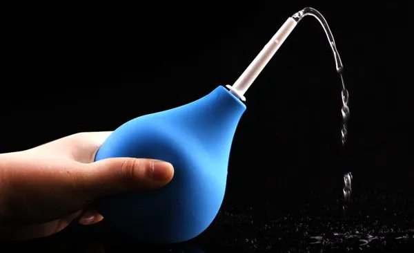 Teknik Douching, Membersihkan Vagina dengan Memasukkan Sebuah Alat. Apa Dampaknya untuk Kesehatan?