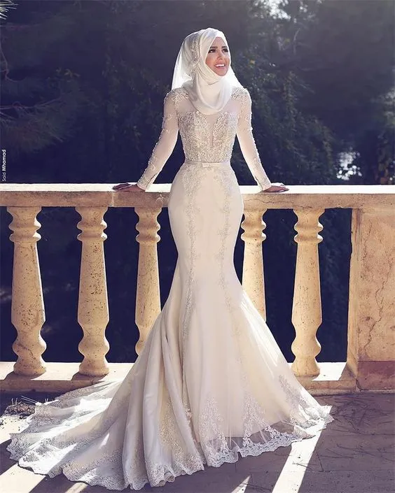 12 Inspirasi Rok Mermaid. Inilah Tren Terkini Gaya Bawahan Ala Putri Duyung Untukmu yang Berhijab 16