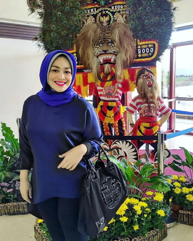 Tips 'Diet Kenyang' ala Dewi Hughes untuk Turunkan Berat Badan 5 diet kenyang dewi hughes
