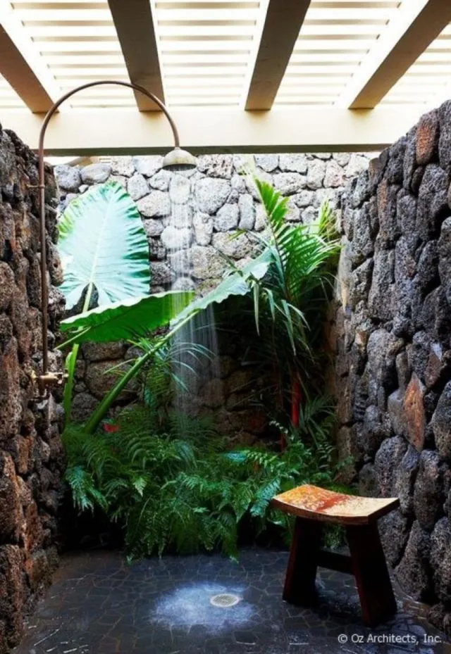 15 Inspirasi Desain Kamar Mandi Pedesaan Outdoor 19