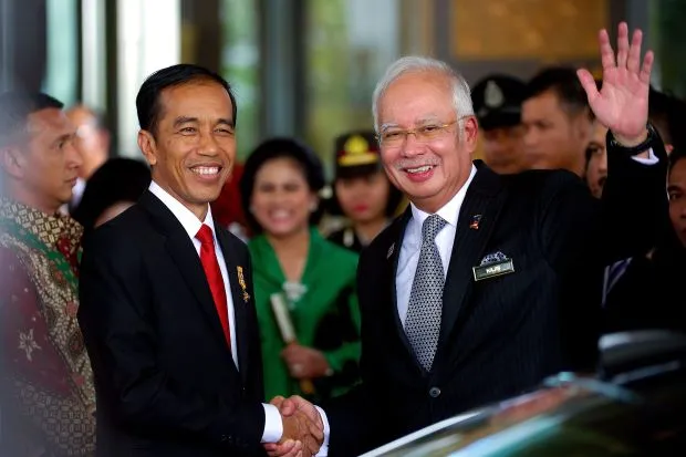 Di Tengah Sea Games 2017 yang Penuh Kontroversi, Suporter Indonesia dan Malaysia Ini Buat Aksi Damai 5