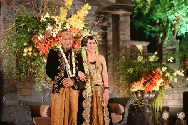 Enaknya Jadi Tamu Undangan di Pesta Pernikahan Piring Terbang, 4 Keuntungan Ini akan Kamu Dapatkan 7