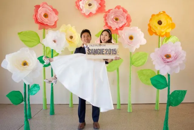 Tren Bunga Kertas untuk Backdrop Lamaran atau Pelaminan yang Manis Banget! Simak 15 Inspirasinya 26