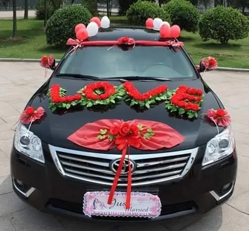 10+ Ide Dekor Hiasan Mobil Pengantin yang Unik & Keren 22