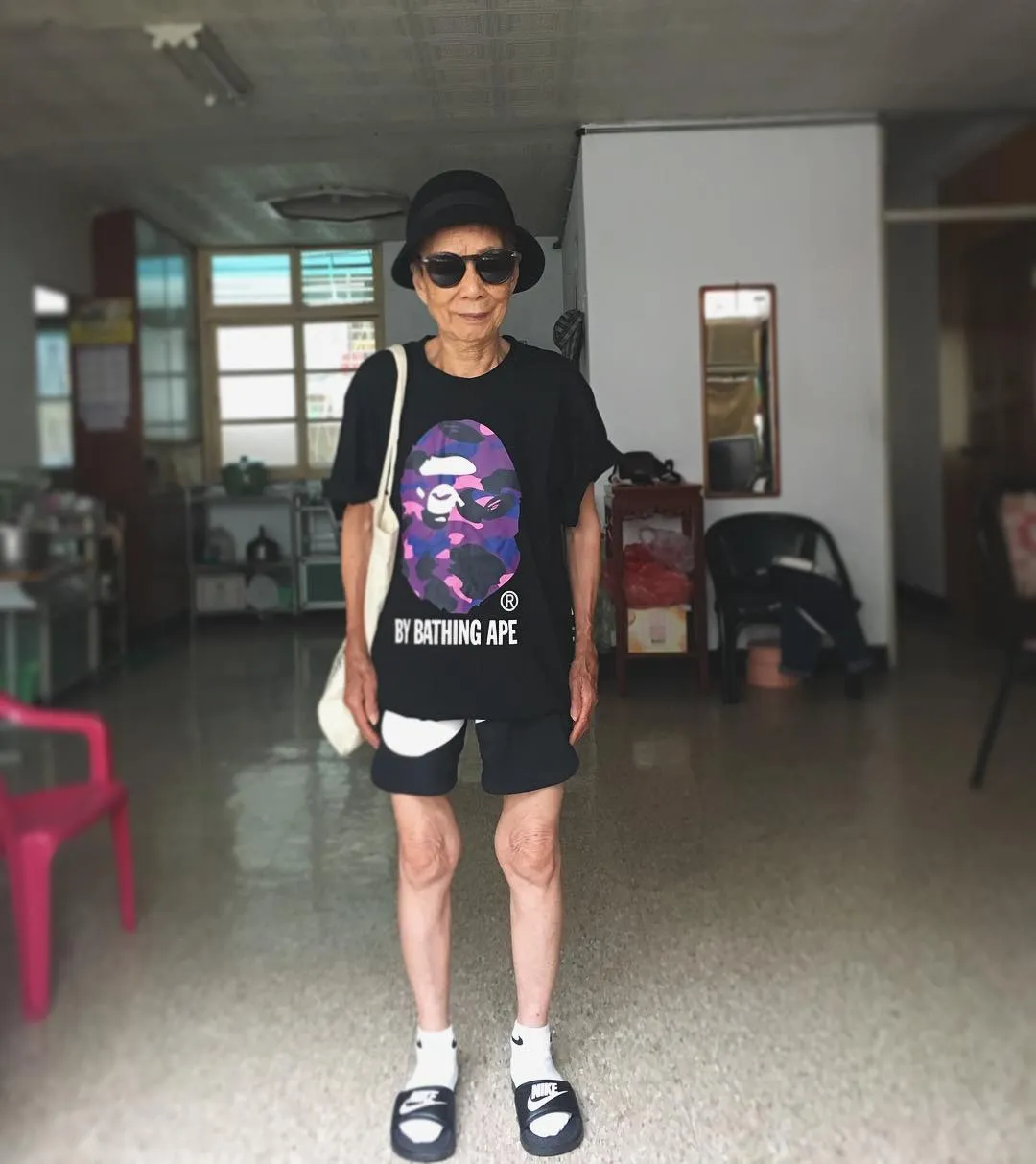 Ramai di Instagram, Nenek 88 Tahun Bergaya Layaknya Gadis Remaja. Asli Gayanya Kekinian Banget! 12