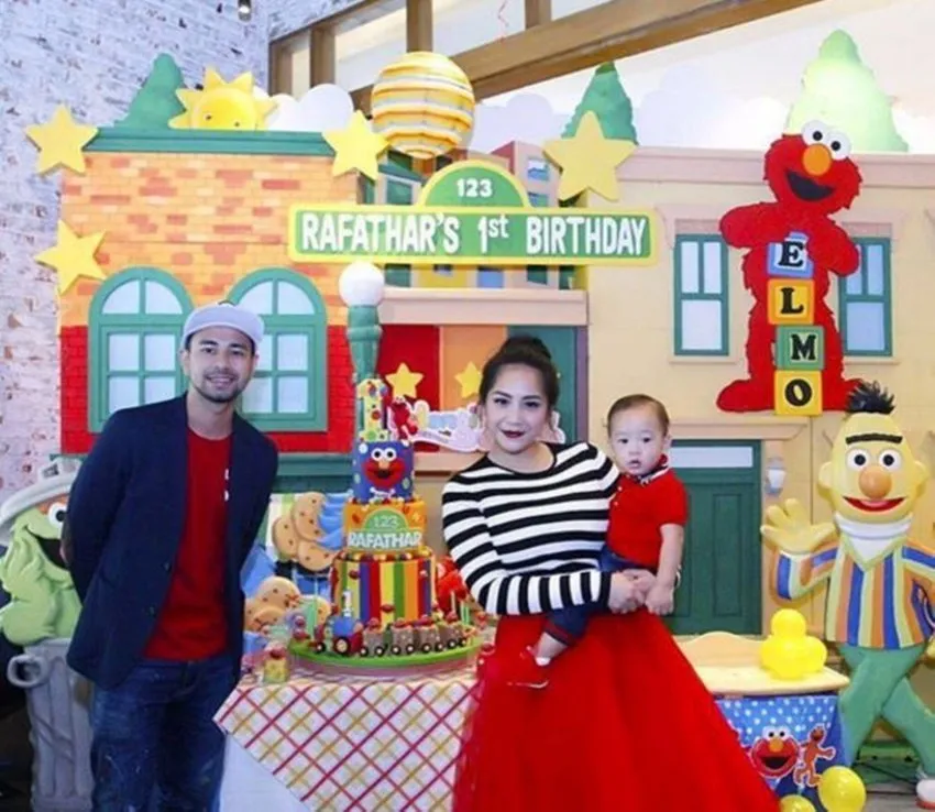 Rafathar Ulang Tahun, Warganet Malah Ribut Ngurusin Komennya Ayu Tingting. Nggak Masuk Akal! 6