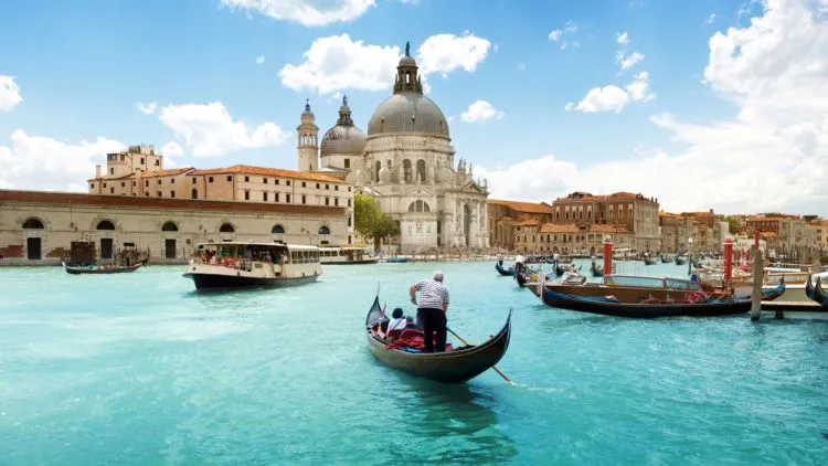 Ini 10 Destinasi Wisata Dunia yang Harus Kamu Kunjungi Sebelum Lenyap dari Muka Bumi! 14