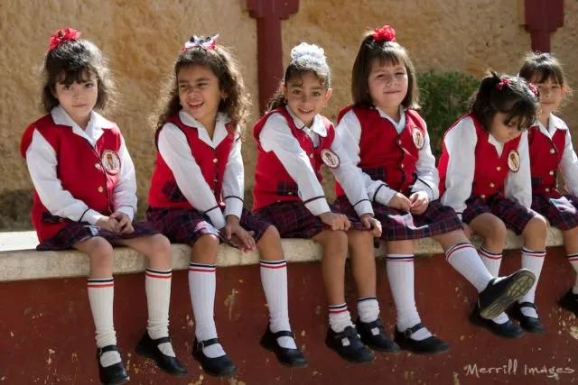 15 Seragam Sekolah Paling Keren dari Seluruh Dunia. Unik dan Sangat Bersahaja! 20