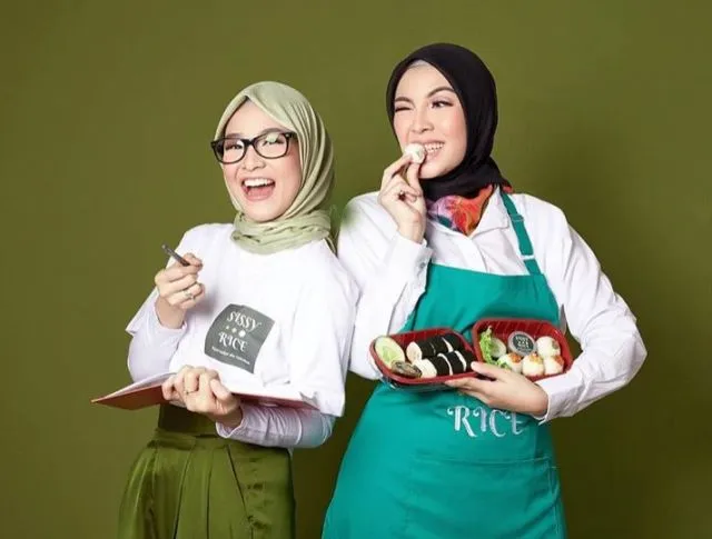 Nggak Sekadar Artis, Mereka Pun Geluti Usaha Lain yang Lebih Kekinian! 9