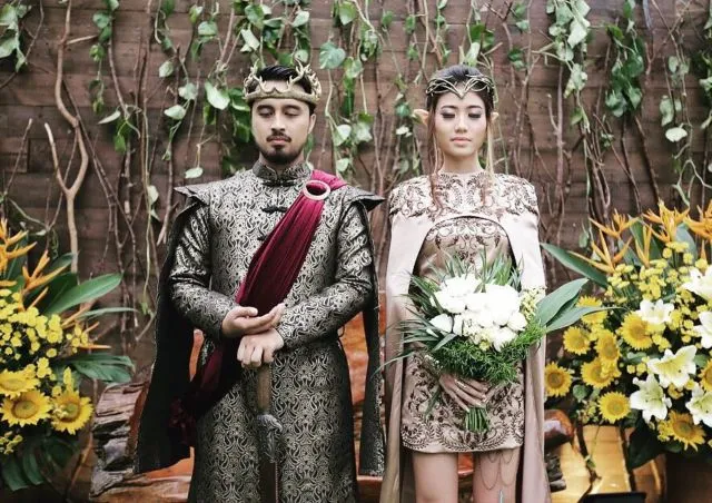 Pernikahan Bertema Game of Thrones dengan Latar Rustic Ini Jadi Sorotan. Unik dan Mengesankan! 18