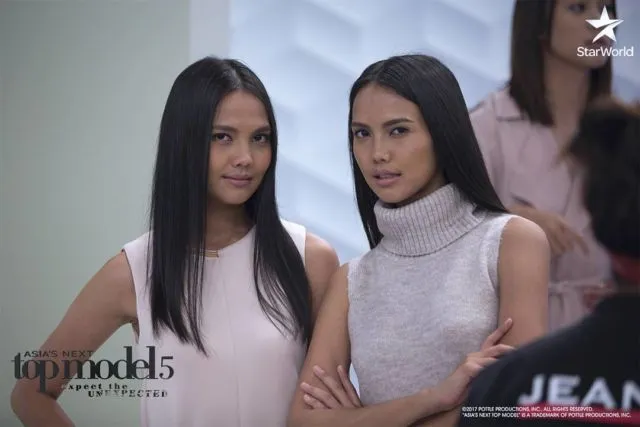 Mengintip 20 Gaya Busana Sang Model Kembar Valerie-Veronika, Bikin Nggak Bisa Move-on Kepoin Instagramnya! 34