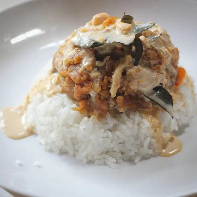 7 Resep Ayam Geprek dengan Topping. Peluang Usaha Anti Mainstream yang Mudah Dibikin 12