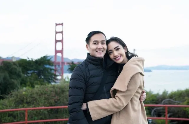 Deretan Selebriti yang Menikah dengan Duda. Kadang Jodoh Kita Masih Jadi Jodoh Orang Lain :D 16