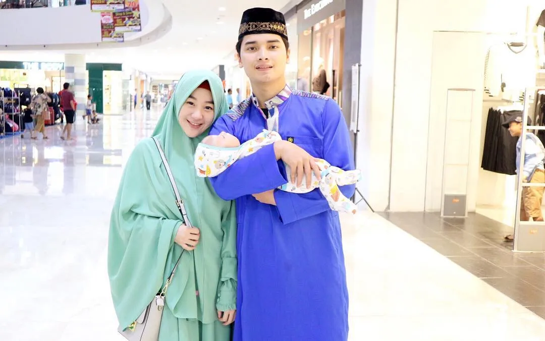 Kini Giliran Cucu Ustaz Arifin Ilham yang Kena Julid Warganet. Bayi Nggak Berdosa Kok Dinyinyirin Sih!