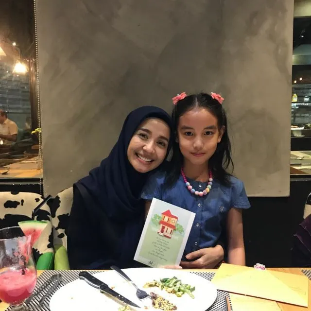 Kisah Singkat Namun Hebat Perjalanan Cinta Bella-Emran. Hanya Butuh 6 Bulan Sampai ke Pelaminan 17