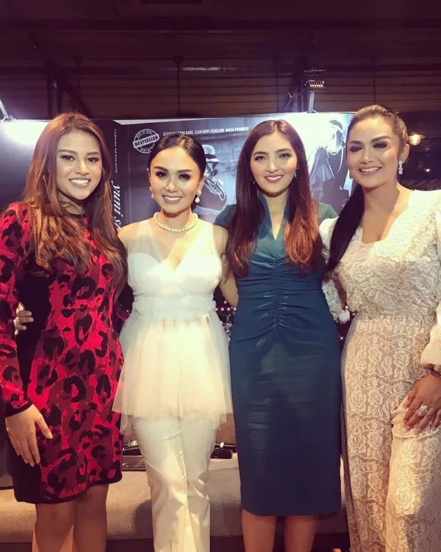 Lagi-lagi Aurel Kena Bully Soal Penampilannya yang Tampak Tua. Kayaknya Warganet Butuh Dirukiah Deh! 4