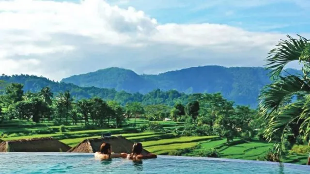 10 Hotel di Bali dengan Infinity Pool Terbaik & Instagramable 19