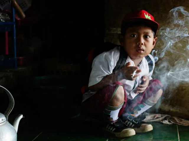 Aldi Si Balita Merokok Kini Sudah Sembuh, Tapi Faktanya Permasalahan Perokok Muda Justru Makin Pelik 18