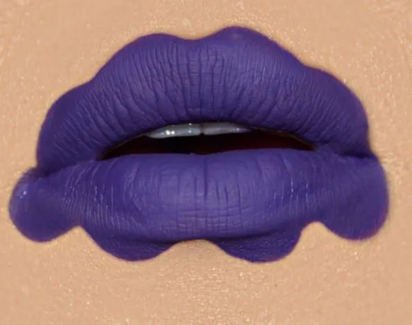 Serba-serbi Squiggle Lips, Tren Bibir Berlekuk yang Kini Viral di Instagram. Kamu Mau Coba? 6
