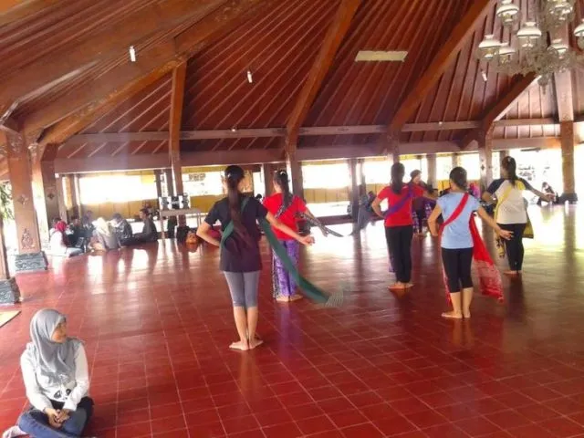 PBSI UNY: Mengintip Suku Sastra yang Merdeka di Kampus Seni #TualangKampus 13