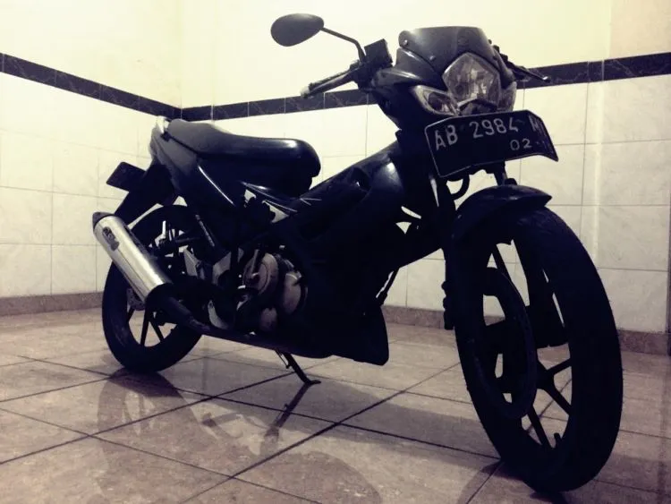 Mengenang Satria FU, Motor yang Tak Pernah Gagal Antarkan Kamu Jadi Idola di Sekolah #HipweeJurnal 5
