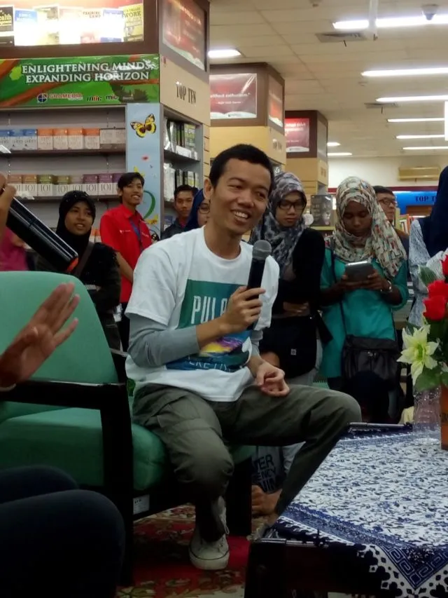 Tere Liye Berhenti Menerbitkan Buku Karena Ketidakadilan Pajak. Kalau Kayak Gini Siapa yang Keliru? 8