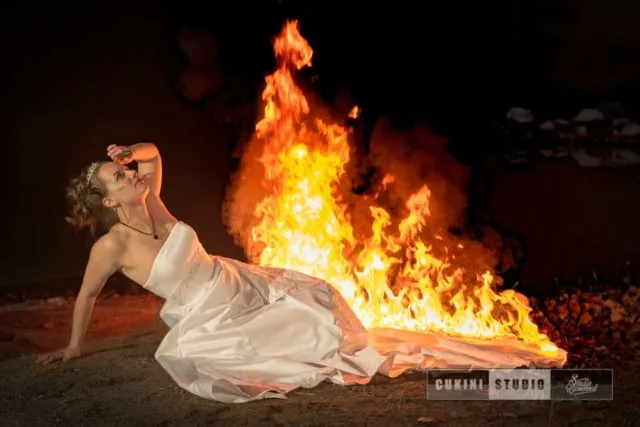 Inilah Prosedur Berbahaya Prewedding dengan Konsep Bakar Gaun yang Lagi Hits di Instagram. Ih, Ngeri! 9