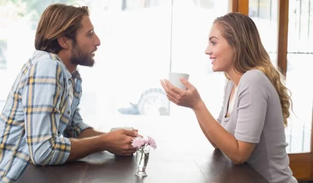 7 Alasan Cewek Saat Ingin Tahu Masa Lalu Pasangannya. Cowok Tak Perlu Risih atau Marah 11