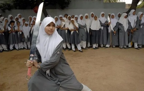 Pelaku Pencurian Tewas di Tangan Korbannya Sendiri. Apes, Soalnya yang Punya Rumah Ahli Bela Diri 8