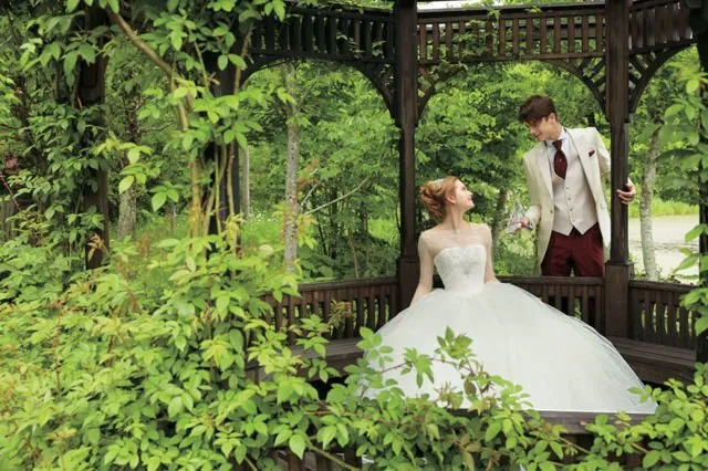 Inilah Rancangan Gaun Pengantin Disney di Peluncuran Perdana. Minat? Harus Rogoh Kocek 40 Juta untuk Sewanya Saja! 13