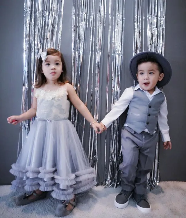 Galeri 12 Potret si Kembar Zac dan Zoe Anak Jonathan Frizzy. Selain Lucu, Mereka Juga Stylish Abis 15
