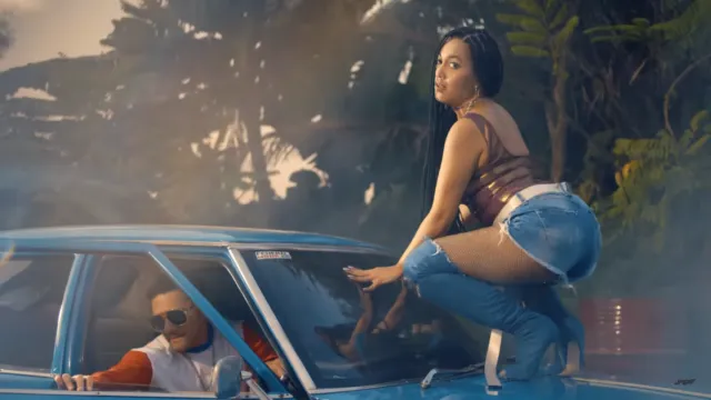Agnez Mo dan Denada Bikin Gaduh Warganet Setelah Rilis Single Baru. Memang di Mana Sih Salahnya? 8