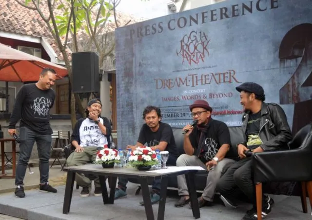 Gelaran Konser Rock di Candi Prambanan Tuai Kecaman Ahli Arkeologi. Situs Budaya Kok Buat Konser? 7