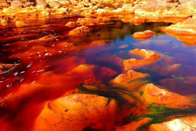 12 Warna Spektakuler di Dunia Ini Tercipta Berkat Kekuatan Alam. Murni Natural dan Bukan Rekaan! 20