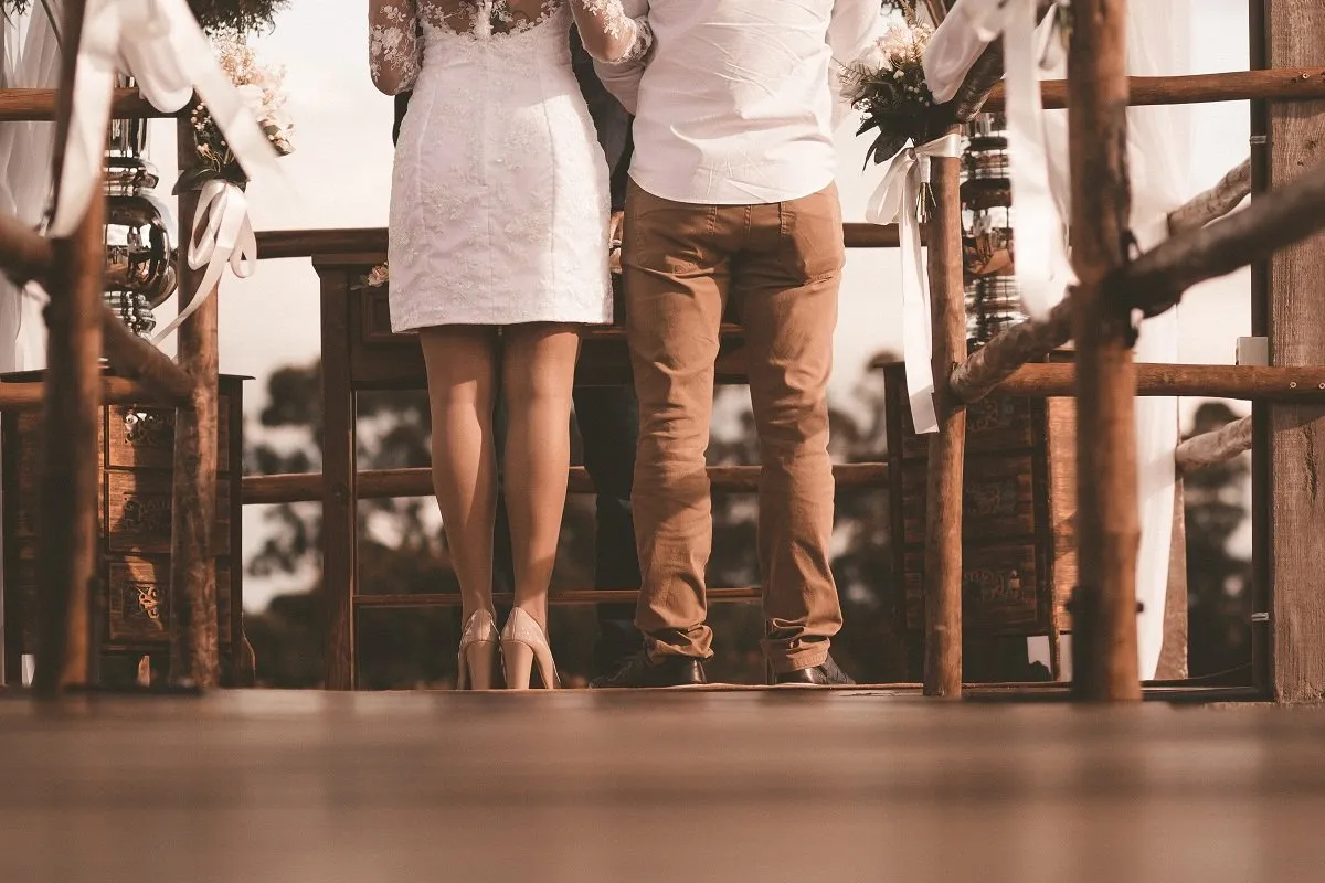 Kalau Memang Belum Siap, Menikah Bisa Ditunda. Jangan Sampai Nikah di Kantor Polisi Seperti Ini, Ya! 10